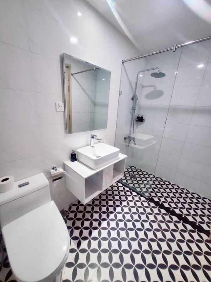 Sky Hotel دونغ دونغ المظهر الخارجي الصورة