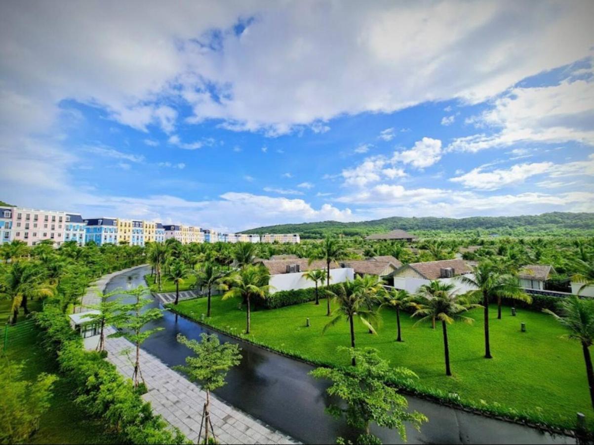 Sky Hotel دونغ دونغ المظهر الخارجي الصورة