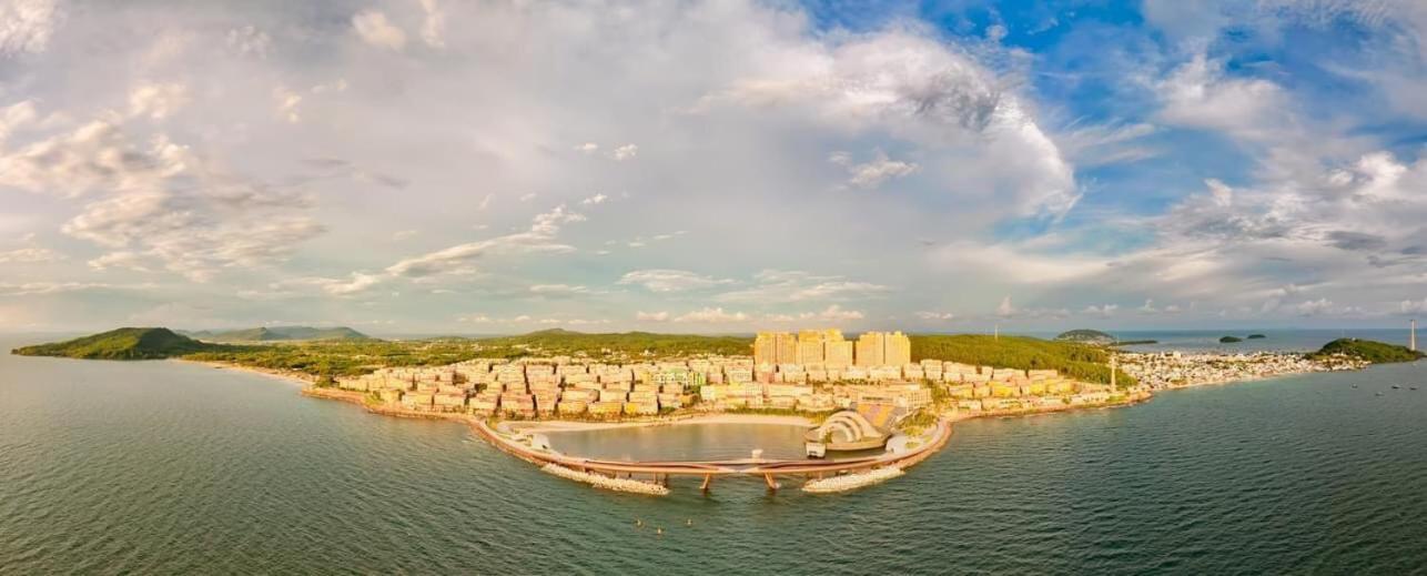 Sky Hotel دونغ دونغ المظهر الخارجي الصورة
